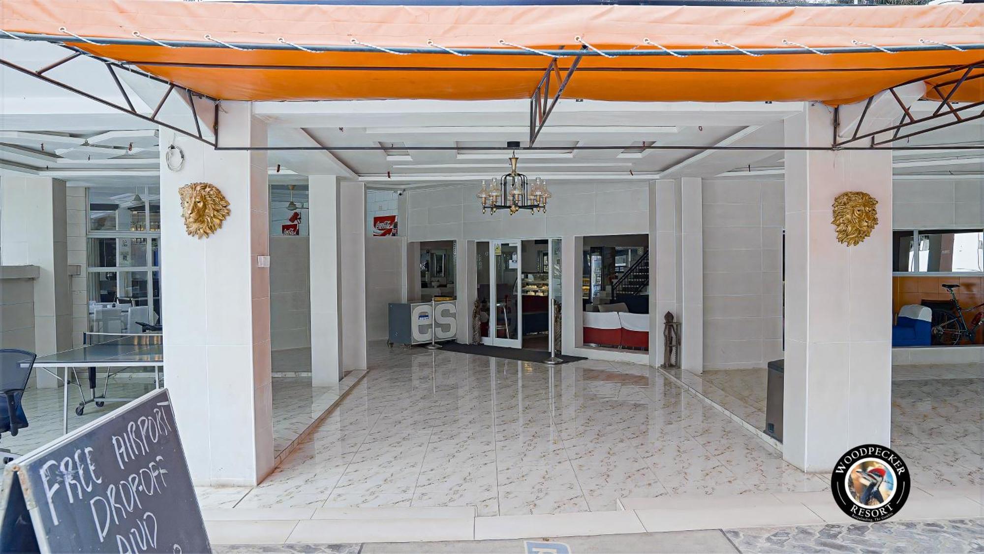 Woodpecker Resort Hotel Banjul Exterior foto